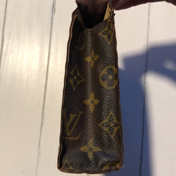 Louis Vuitton Toiletry 19 (zipper replaced) - Picture 6 of 14